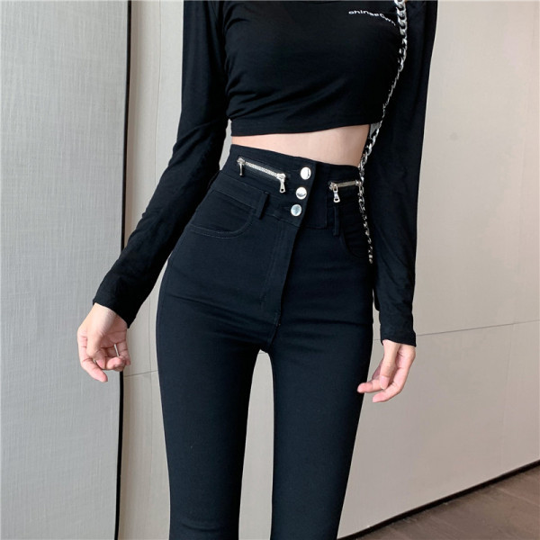 Liibuv lukuga naiste teksapükste mudel - musta värvi