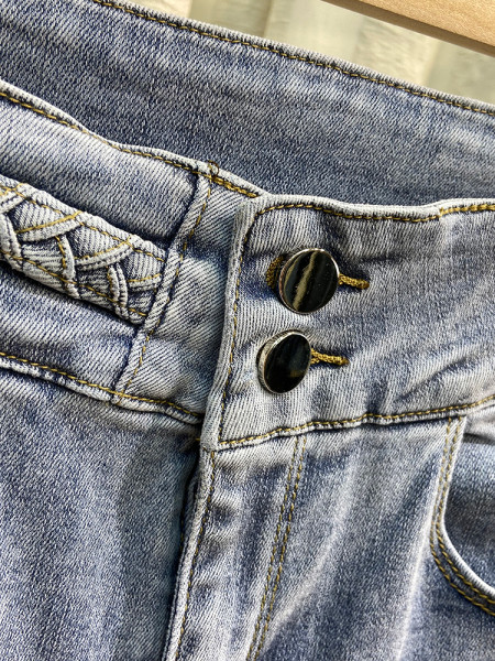 Нов модел дамски дънки-Slim модел