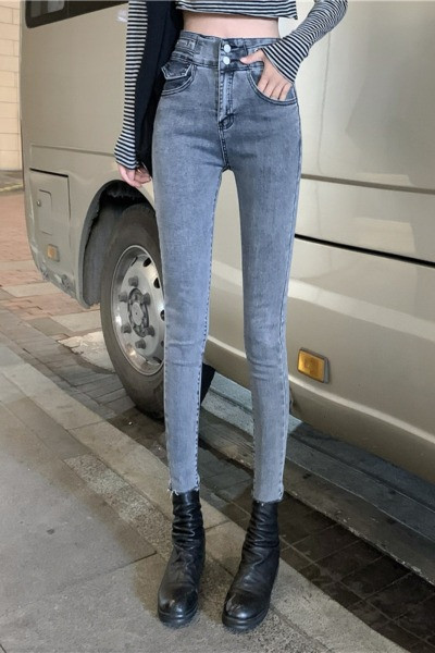 Naiste vabaaja teksad kõrge vöökohaga – liibuv mudel