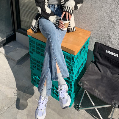 Γυναικεία τζιν ίσιο μοντέλο με υψηλή μέση σε μαύρο χρώμα