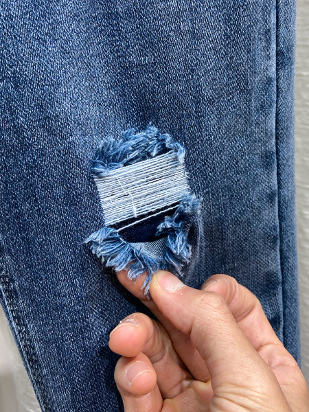 Praegused rebenenud motiiviga naiste teksad