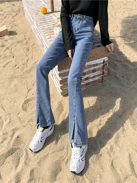 Дамски дънки с висока талия в син цвят с цепки 