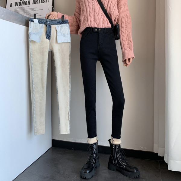 Moodsad naiste teksad taskute ja nööpidega musta ja sinise värviga