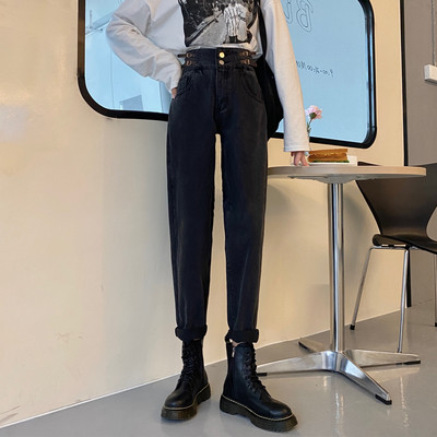 Naiste vabaaja teksad, mille vöökohal on pannal