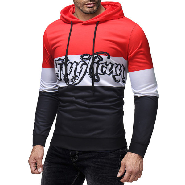 Moodne aplikatsiooni ja lipsudega meeste dressipluus