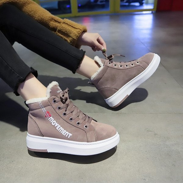 Uus mudel sooja voodriga öko-seemisnahast naiste tossud