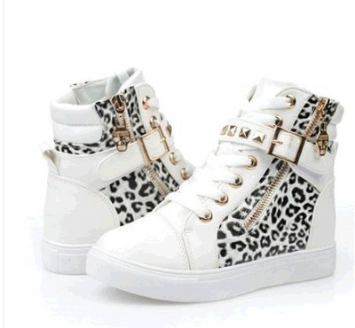 Νέο μοντέλο γυναικεία αθλητικά παπούτια με φερμουάρ και άνιμαλ πριντ