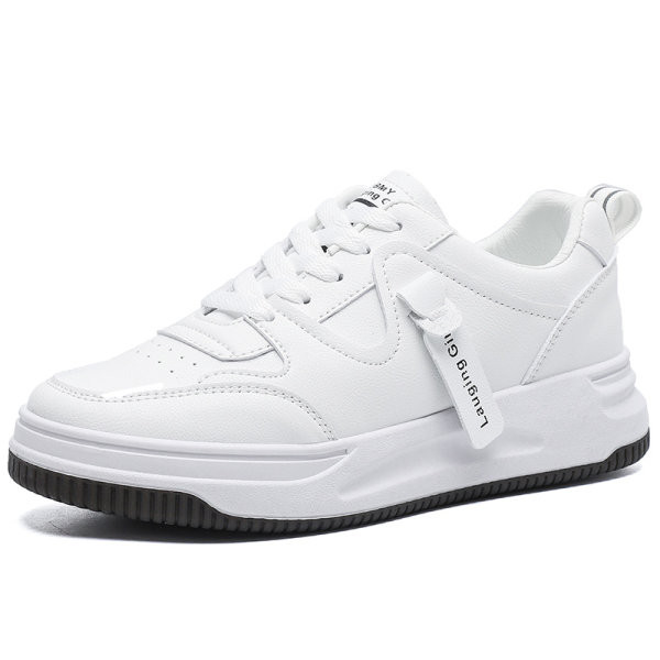 Naiste tossud kirjade ja lameda tallaga