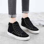 Paelte ja lameda tallaga vabaaja tossud - kolmes värvitoonis