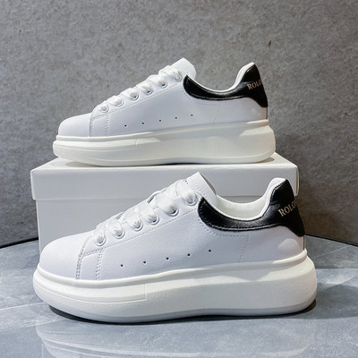 Naiste tossud kividega ökonahast