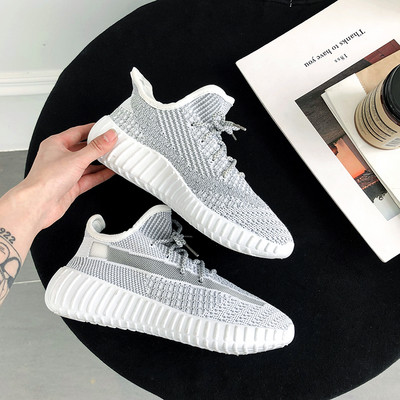 Γυναικεία αθλητικά πάνινα παπούτσια με κορδόνια και επίπεδη σόλα