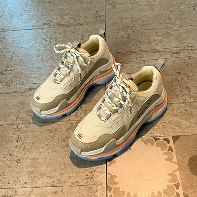 Naiste vabaaja tossud 5 cm platvormiga