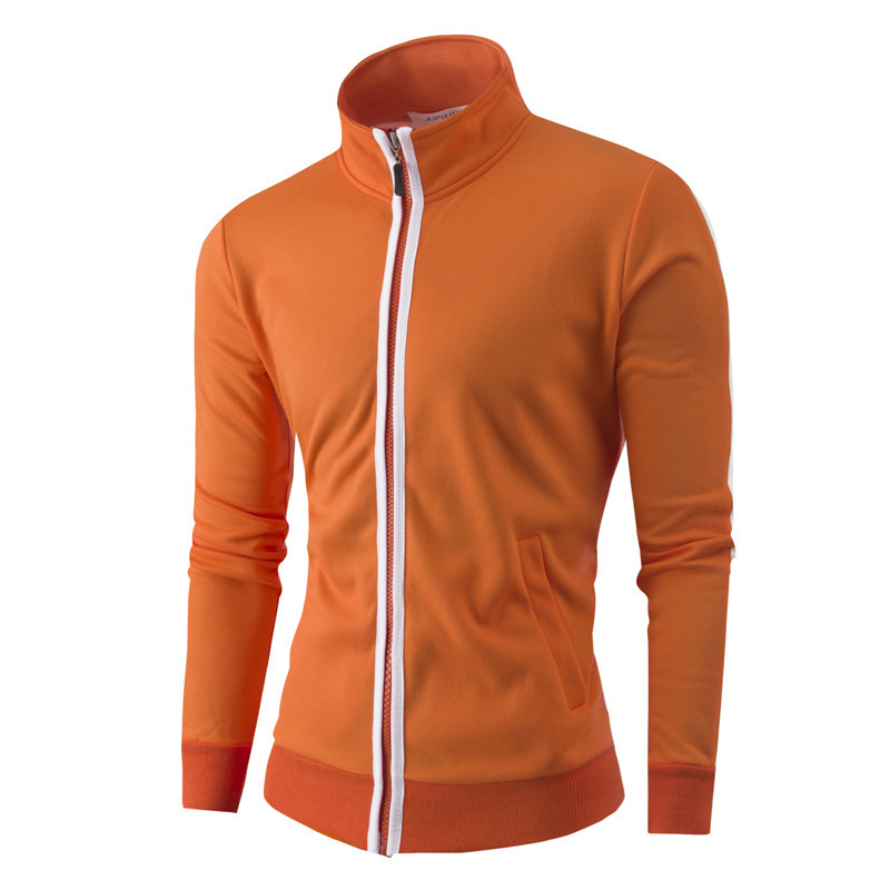 Igapäevane taskutega dressipluusi tavaline mudel