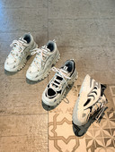 Kareda tallaga naiste vabaaja tossud