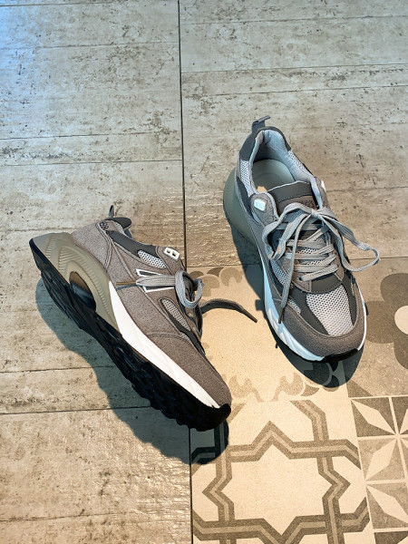 Γυναικεία αθλητικά  παπούτσια με κορδόνια και επίπεδη σόλα