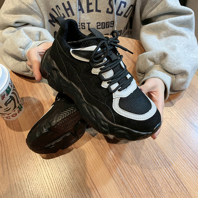 Спортни дамски маратонки с 6см платформа