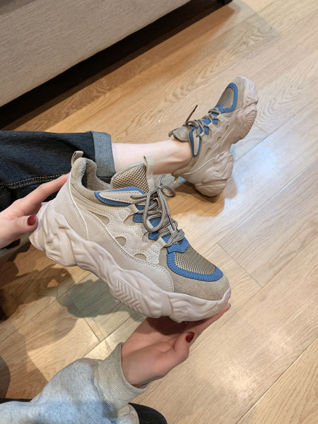 Спортни дамски маратонки с 6см платформа