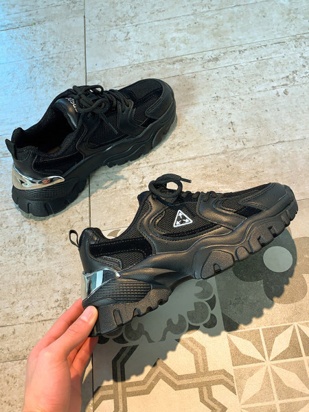 Naiste sporditossud - hingavad