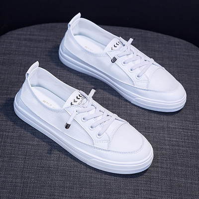 Μοντέρνα γυναικεία αθλητικά παπούτσια με επίπεδη σόλα - δύο μοντέλα