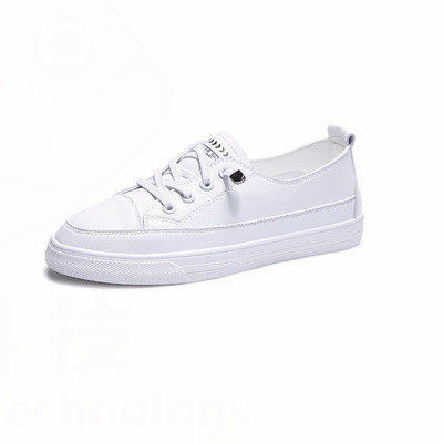 Μοντέρνα γυναικεία αθλητικά παπούτσια με επίπεδη σόλα - δύο μοντέλα