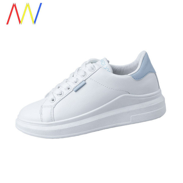 Naiste tossud ökonahast tavalisest mudelist