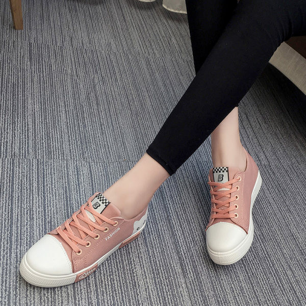 Lameda tallaga naiste tossude uus mudel kolmes värvitoonis