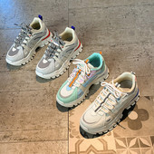 Γυναικεία αθλητικά παπούτσια με τραχιά σόλα και κορδόνια 6 cm