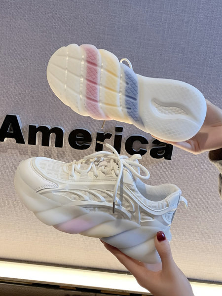 Naiste vabaaja tossud värvilise tallaga