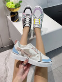 Μοντέρνα γυναικεία αθλητικά  παπούτσια από οικολογικό δέρμα με επίπεδη σόλα