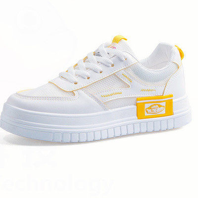 Σύγχρονα γυναικεία πάνινα παπούτσια με επίπεδη σόλα