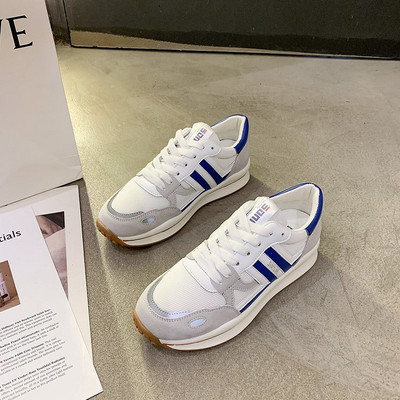 Naiste paeltega kevadiste tossude uus mudel