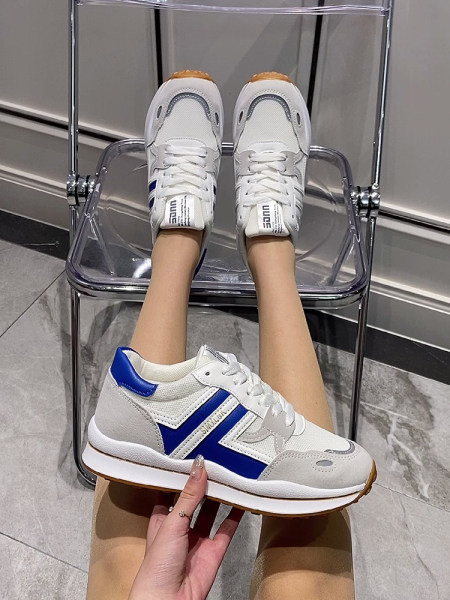 Naiste paeltega kevadiste tossude uus mudel