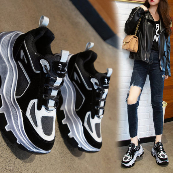 Kareda tallaga sportlik-vabaaja naiste tossud - kolme värvi