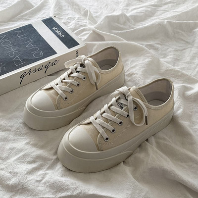 Γυναικεία αθλητικά παπούτσια απλό μοντέλο με επίπεδη σόλα