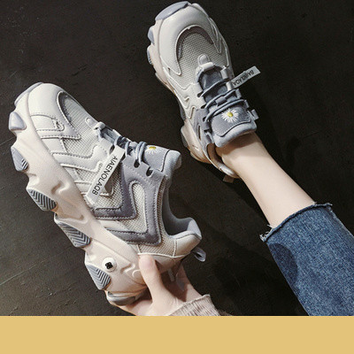 Γυναικεία αθλητικά  παπούτσια με τραχιά σόλα σε γκρι και πράσινο χρώμα