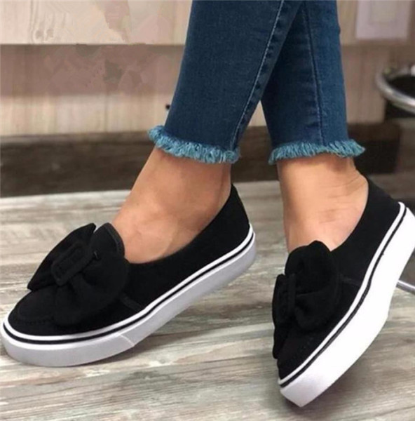 Καθημερινά αθλητικά παπούτσια σουέτ με κορδέλα