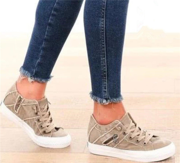 Γυναικεία αθλητικά παπούτσια με φερμουάρ και κορδόνια