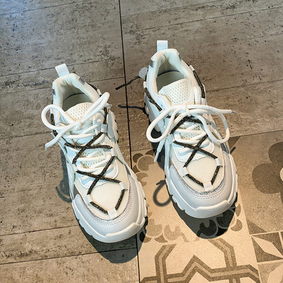 Kareda talla ja paeltega sportlik-casual naiste tossud