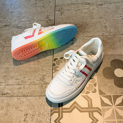 Γυναικεία έκο δερμάτινα παπούτσια με επίπεδη σόλα και κορδόνια