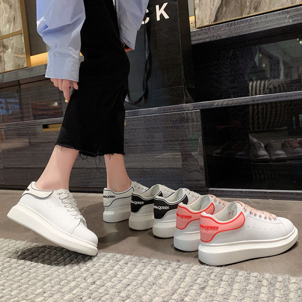 Lameda talla ja tikandiga naiste tossud