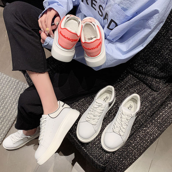 Lameda talla ja tikandiga naiste tossud