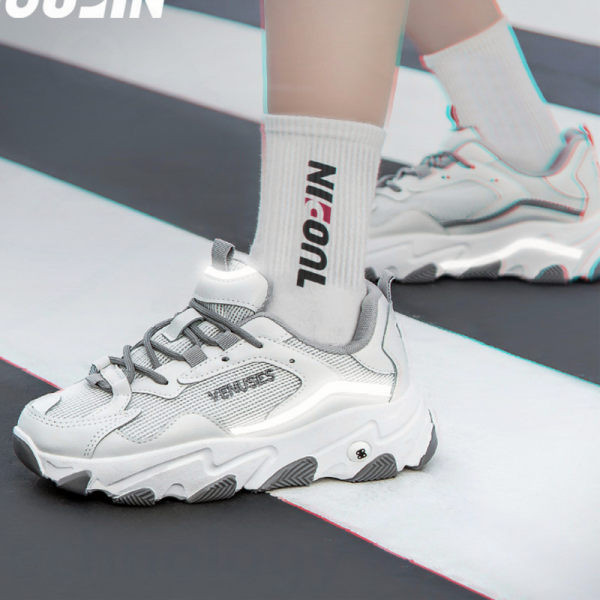 Γυναικεία αθλητικά καθημερινά παπούτσια με κορδόνια και τραχιά σόλα σε τρία χρώματα