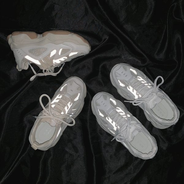 Γυναικεία casual αθλητικά παπούτσια με αντανακλαστικά στοιχεία