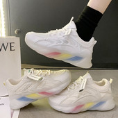 Γυναικεία γυναικεία αθλητικά παπούτσια με κορδόνια και απλικέ χρώμα