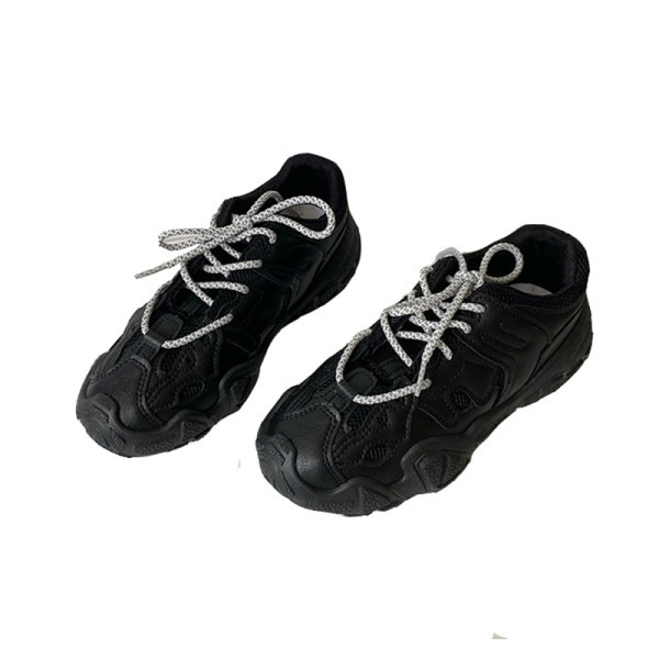 Μοντέρνα γυναικεία αθλητικά παπούτσια από δέρμα eco και τραχιά σόλα