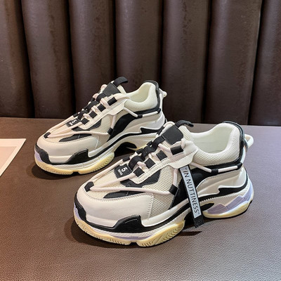 Võrgusilma ja kõrge tallaga naiste tossud