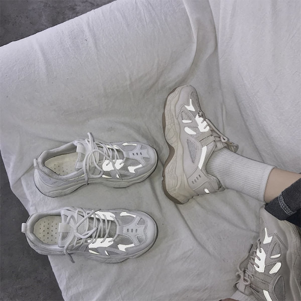 Casual αθλητικά παπούτσια για γυναίκες από οικολογικό δέρμα και υφάσματα