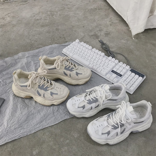 Casual αθλητικά παπούτσια για γυναίκες από οικολογικό δέρμα και υφάσματα