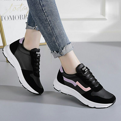 Kolmes värvitoonis lameda tallaga naiste vabaaja tossud