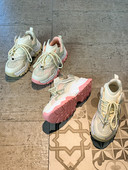 Naiste värvilise talla ja kivikestega tossud